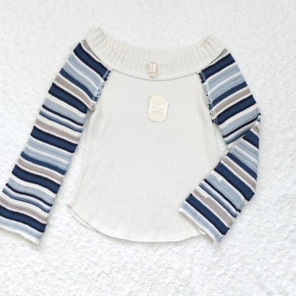NWT Altar'd State Samantha Top Waffle Knit Ivory Blue Grey Bell Sleeves - Size M - Picture 5 of 15